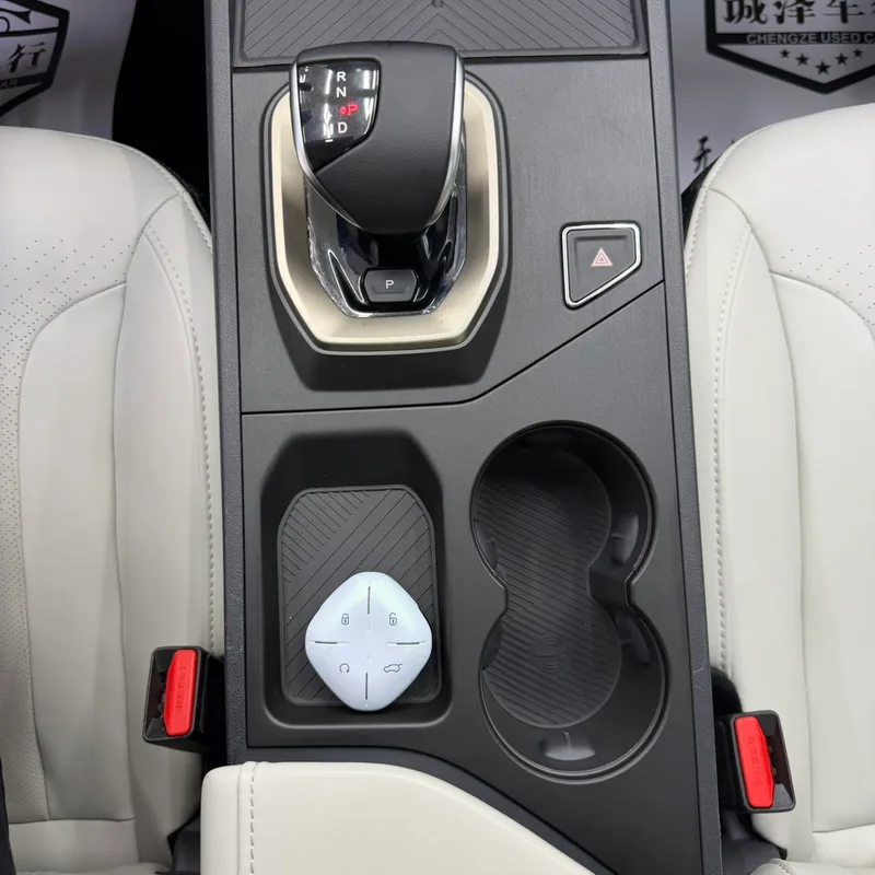 Jetour Dasheng 2023 1.5T DCT Estrellas PRO interior foto 18 Jetour Dasheng 2023 1.5T DCT Estrellas PRO interior foto 18