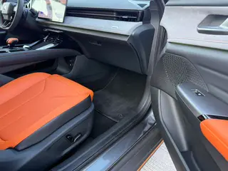 Changan UNI-V 2025 Tercera generación 2.0T Tipo Jinqing interior foto 16 Changan UNI-V 2025 Tercera generación 2.0T Tipo Jinqing interior foto 16