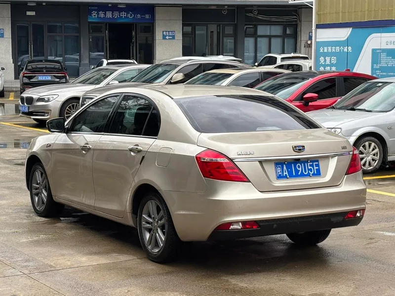 Geely Emgrand 2017 Sanxiang Million 1.5L CVT Up version interior photo 9 Geely Emgrand 2017 Sanxiang Million 1.5L CVT Up version interior photo 9