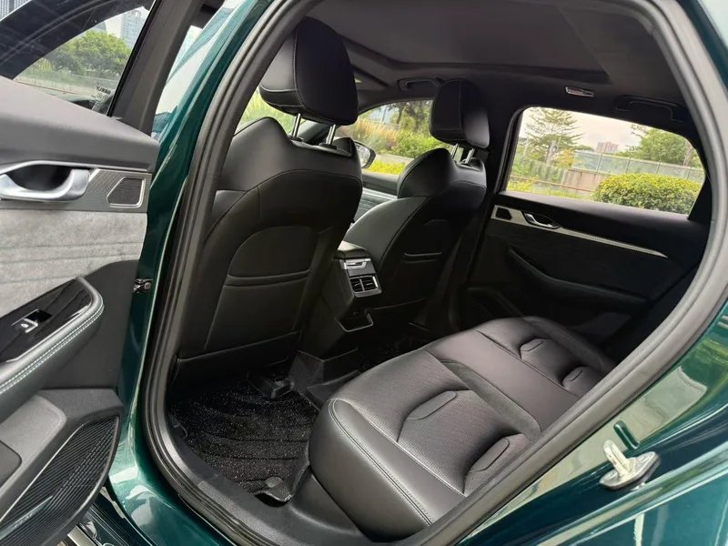 Geely Preface 2023 2.0T Seule cette version verte intérieur photo 8 Geely Preface 2023 2.0T Seule cette version verte intérieur photo 8