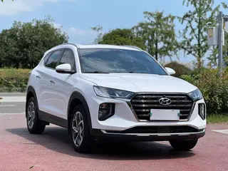 Hyundai Tucson 2020 280TGDi Dual-clutch two-drive smart joint version Country VI exterior photo 2 Hyundai Tucson 2020 280TGDi Dual-clutch two-drive smart joint version Country VI exterior photo 2