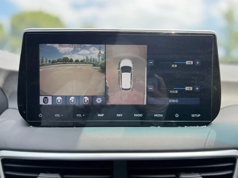 Hyundai Tucson 2020 280TGDi Dual-clutch two-drive smart joint version Country VI interior photo 15 Hyundai Tucson 2020 280TGDi Dual-clutch two-drive smart joint version Country VI interior photo 15