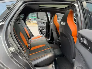 Changan UNI-V 2025 1.5T 500Bar Luxury sports-style interior photo 11 Changan UNI-V 2025 1.5T 500Bar Luxury sports-style interior photo 11
