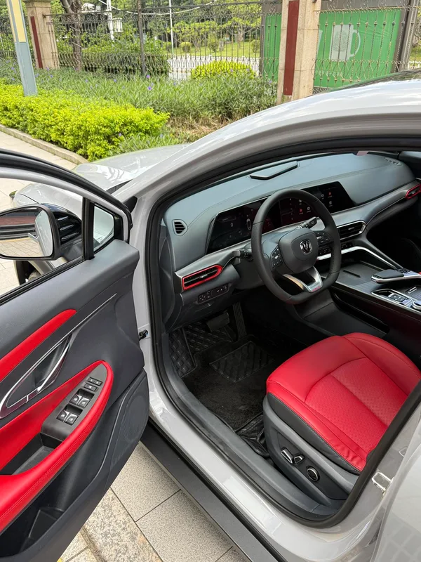 Changan UNI-T 2020 1.5T Flagship exterior photo 5 Changan UNI-T 2020 1.5T Flagship exterior photo 5