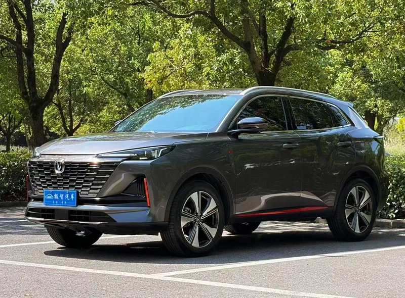Changan CS55 PLUS 2022 Second generation 1.5T DCT Premium Trim exterior photo 1 Changan CS55 PLUS 2022 Second generation 1.5T DCT Premium Trim exterior photo 1