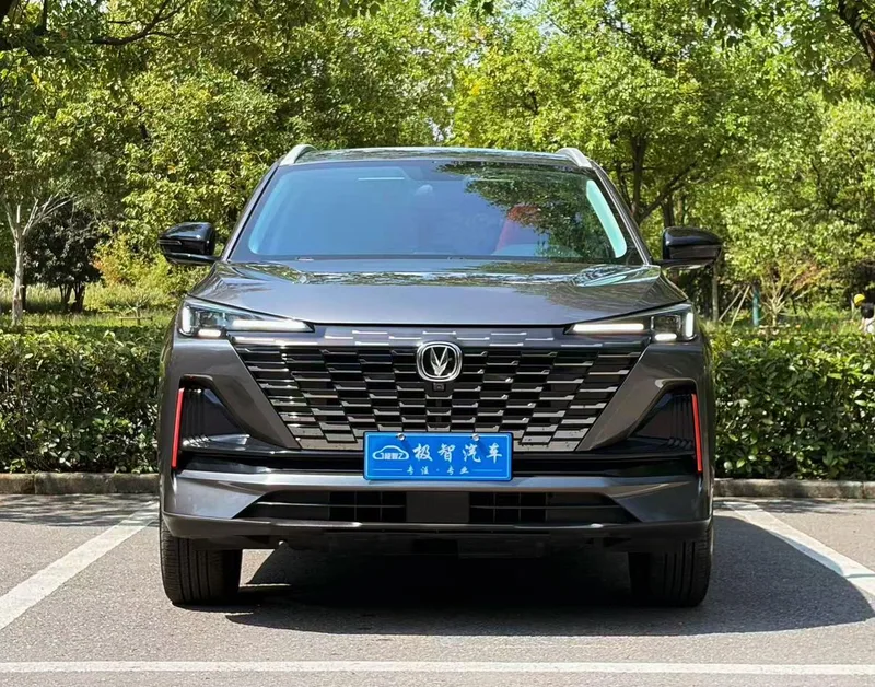 Changan CS55 PLUS 2022 Second generation 1.5T DCT Premium Trim exterior photo 2 Changan CS55 PLUS 2022 Second generation 1.5T DCT Premium Trim exterior photo 2