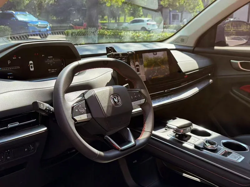 Changan CS55 PLUS 2022 Second generation 1.5T DCT Premium Trim interior photo 14 Changan CS55 PLUS 2022 Second generation 1.5T DCT Premium Trim interior photo 14