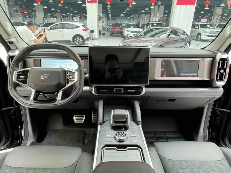 Jetour T2 2023 2.0TD Four-wheel drive Time travel PRO interior photo 6 Jetour T2 2023 2.0TD Four-wheel drive Time travel PRO interior photo 6