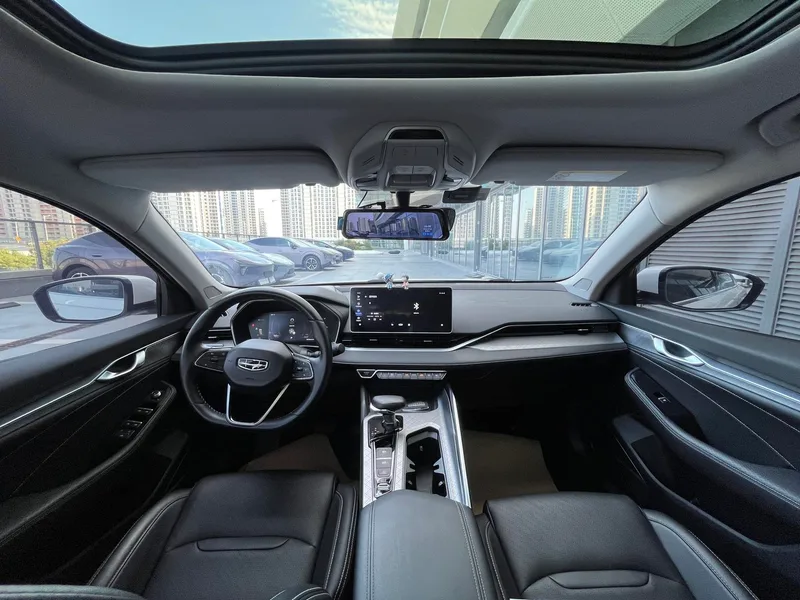 Geely Preface 2021 2.0T Luxury type+ interior photo 13 Geely Preface 2021 2.0T Luxury type+ interior photo 13