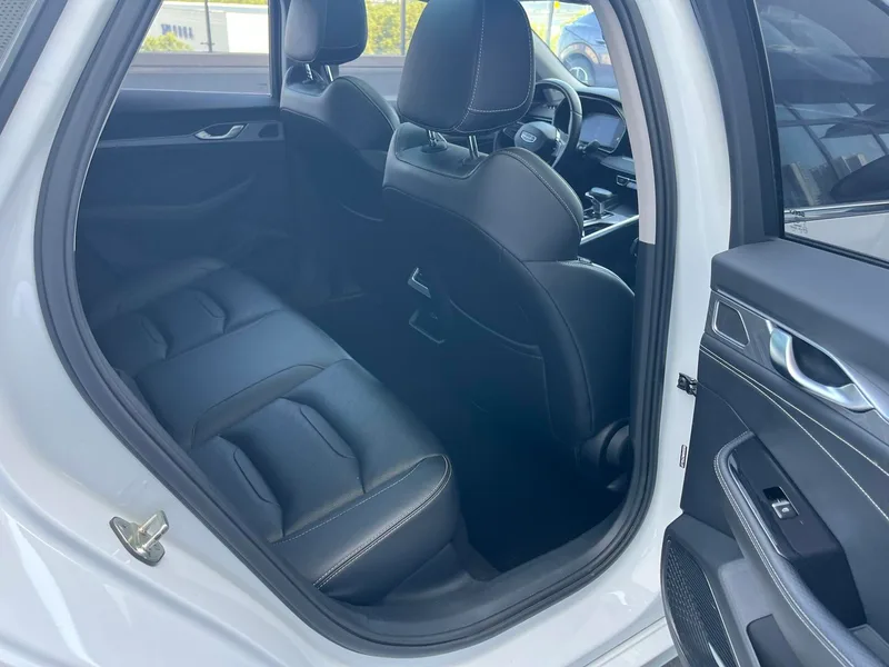 Geely Preface 2021 2.0T Luxury type+ interior photo 18 Geely Preface 2021 2.0T Luxury type+ interior photo 18