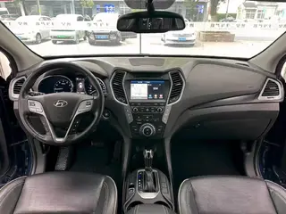 Hyundai Santa Fe 2017 2.0T Автоматический двухприводный интеллектуальный тип 7 Кресло экстерьер фото 5 Hyundai Santa Fe 2017 2.0T Автоматический двухприводный интеллектуальный тип 7 Кресло экстерьер фото 5