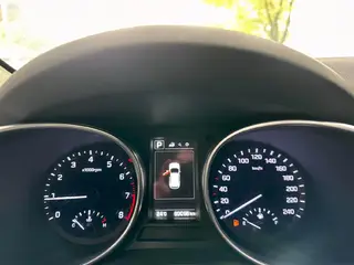 Hyundai Santa Fe 2017 2.0T Автоматический двухприводный интеллектуальный тип 7 Кресло интерьер фото 6 Hyundai Santa Fe 2017 2.0T Автоматический двухприводный интеллектуальный тип 7 Кресло интерьер фото 6