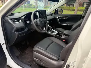 Toyota RAV4 2020 2.0L CVT Mode à deux roues motrices Plus Version intérieur photo 7 Toyota RAV4 2020 2.0L CVT Mode à deux roues motrices Plus Version intérieur photo 7