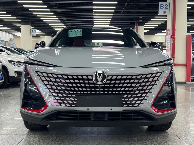 Changan UNI-T 2020 1.5T Flagship exterior photo 3 Changan UNI-T 2020 1.5T Flagship exterior photo 3