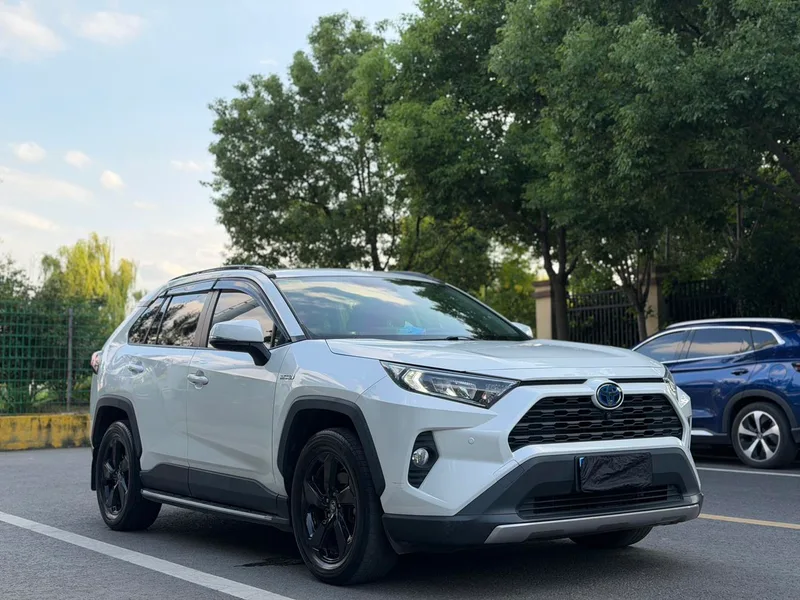 Toyota RAV4 2021 Dual Power 2.5L CVT Four-wheel drive elite Plus version exterior photo 3 Toyota RAV4 2021 Dual Power 2.5L CVT Four-wheel drive elite Plus version exterior photo 3