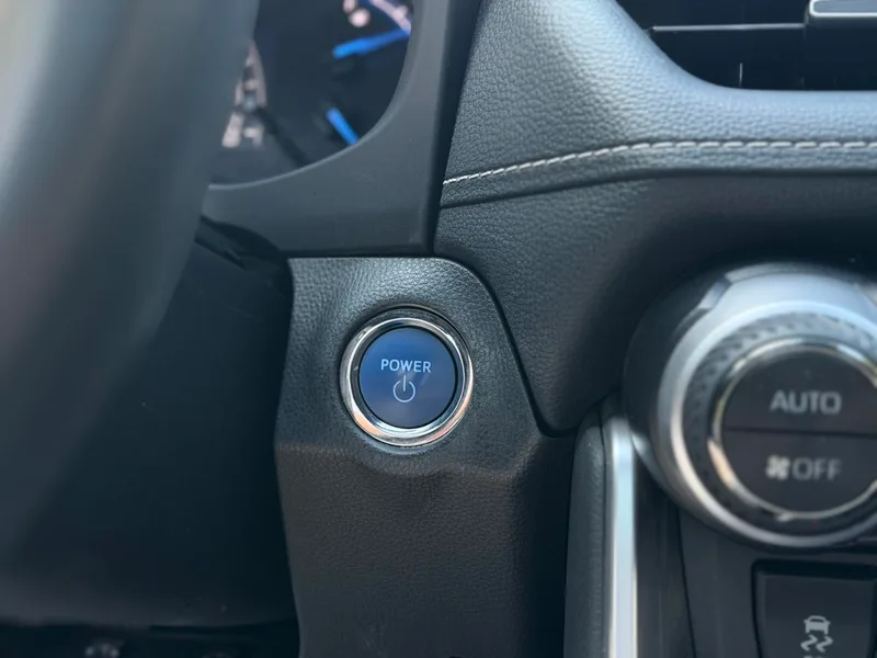 Toyota RAV4 2021 Dual Power 2.5L CVT Four-wheel drive elite Plus version exterior photo 10 Toyota RAV4 2021 Dual Power 2.5L CVT Four-wheel drive elite Plus version exterior photo 10