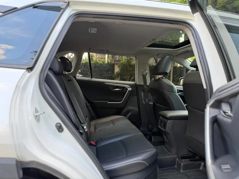 Toyota RAV4 2021 Dual Power 2.5L CVT Four-wheel drive elite Plus version interior photo 16 Toyota RAV4 2021 Dual Power 2.5L CVT Four-wheel drive elite Plus version interior photo 16