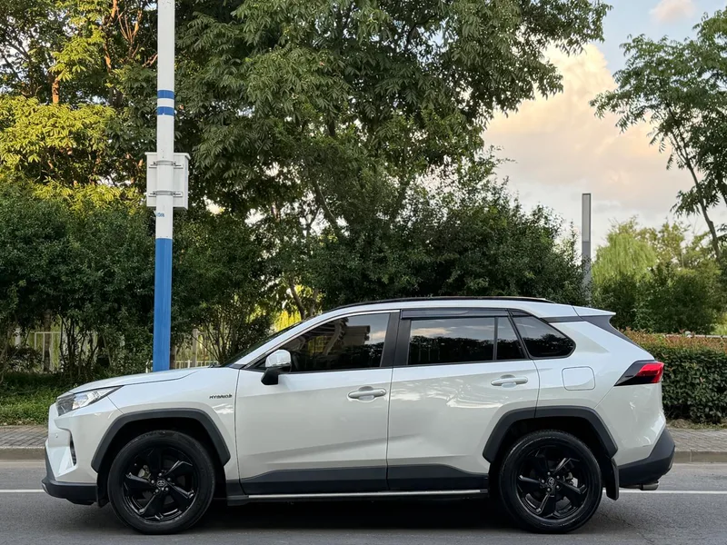 Toyota RAV4 2021 Dual Power 2.5L CVT Four-wheel drive elite Plus version interior photo 18 Toyota RAV4 2021 Dual Power 2.5L CVT Four-wheel drive elite Plus version interior photo 18