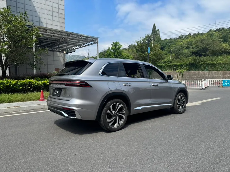 Geely Monjaro 2024 2.0TD High-power automatic two-wheel drive skyline version exterior photo 5 Geely Monjaro 2024 2.0TD High-power automatic two-wheel drive skyline version exterior photo 5