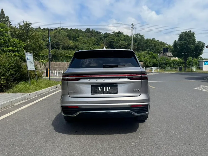 Geely Monjaro 2024 2.0TD High-power automatic two-wheel drive skyline version exterior photo 7 Geely Monjaro 2024 2.0TD High-power automatic two-wheel drive skyline version exterior photo 7