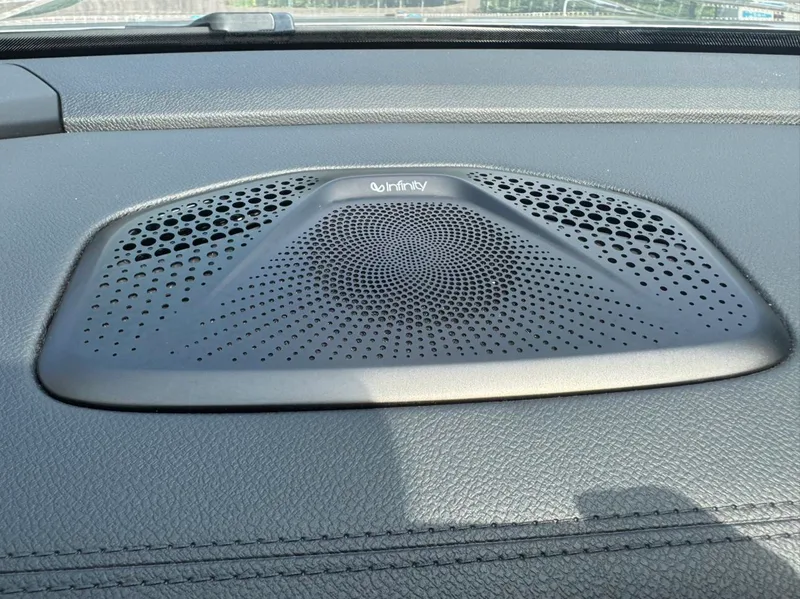 Geely Monjaro 2024 2.0TD High-power automatic two-wheel drive skyline version interior photo 14 Geely Monjaro 2024 2.0TD High-power automatic two-wheel drive skyline version interior photo 14