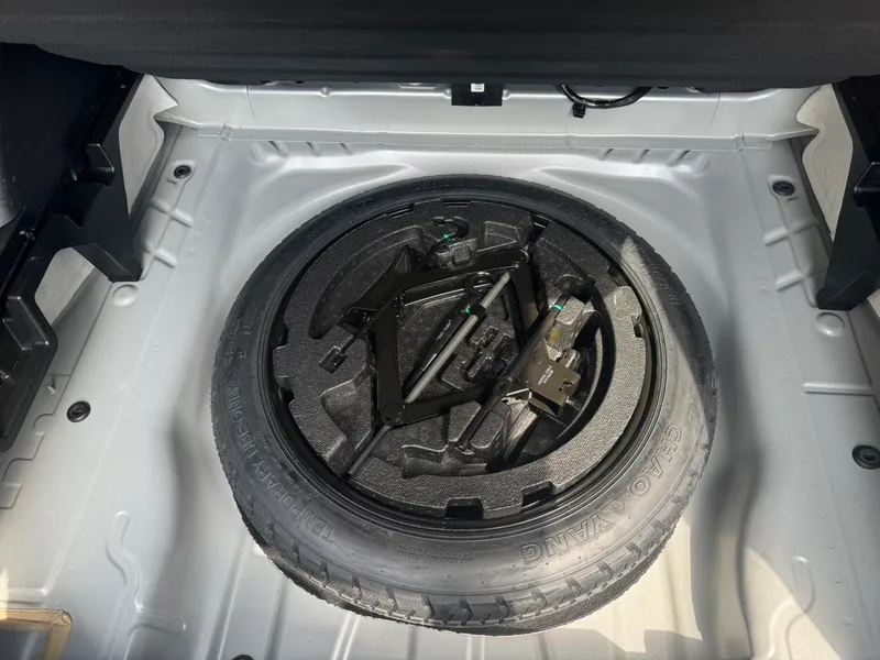 Geely Monjaro 2024 2.0TD High-power automatic two-wheel drive skyline version interior photo 20 Geely Monjaro 2024 2.0TD High-power automatic two-wheel drive skyline version interior photo 20