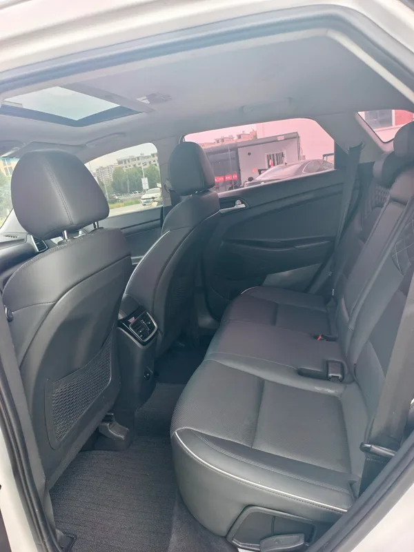 Hyundai Tucson 2020 280TGDi Dual-clutch two-drive smart joint version Country VI interior photo 14 Hyundai Tucson 2020 280TGDi Dual-clutch two-drive smart joint version Country VI interior photo 14