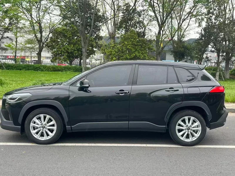 Toyota Corolla Cross 2023 2.0L CVT Version d'élite extérieur photo 5 Toyota Corolla Cross 2023 2.0L CVT Version d'élite extérieur photo 5