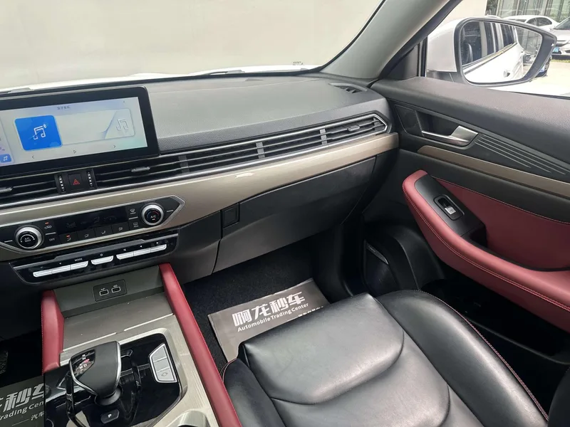 Jetour X70 2023 1.5T DCT Superar PRO 7 Asiento interior foto 11 Jetour X70 2023 1.5T DCT Superar PRO 7 Asiento interior foto 11