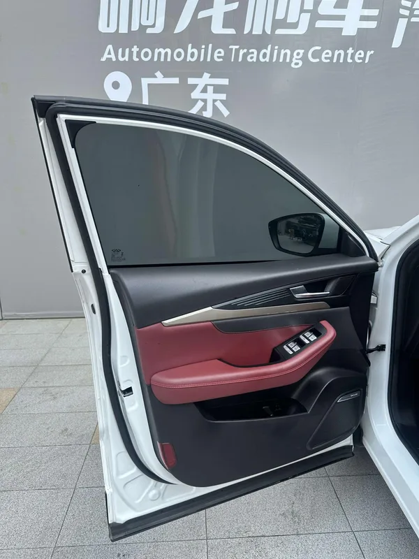 Jetour X70 2023 1.5T DCT Superar PRO 7 Asiento interior foto 12 Jetour X70 2023 1.5T DCT Superar PRO 7 Asiento interior foto 12