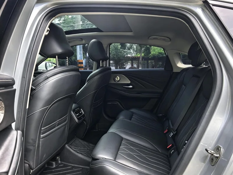 Chery Arrizo 8 2024 High-energy version 2.0T DCT Strength interior photo 9 Chery Arrizo 8 2024 High-energy version 2.0T DCT Strength interior photo 9