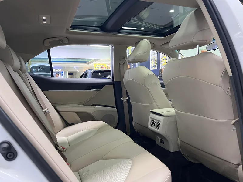 Toyota Camry 2019 2.5G Luxury Edition Country VI interior photo 13 Toyota Camry 2019 2.5G Luxury Edition Country VI interior photo 13