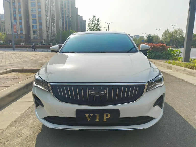 Geely Emgrand 2022 4.ª generación 1.5L CVT Acabado premium exterior foto 2 Geely Emgrand 2022 4.ª generación 1.5L CVT Acabado premium exterior foto 2