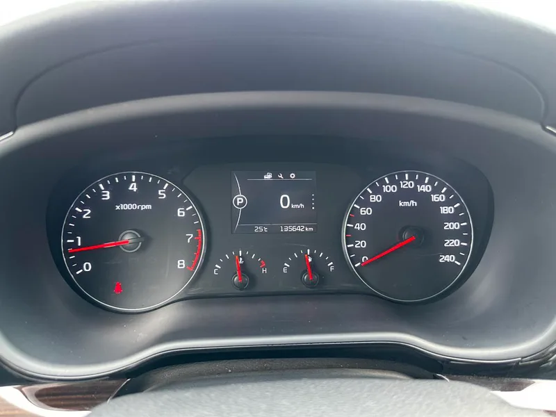 Kia K4 2014 1.8L Automatic GLS interior photo 11 Kia K4 2014 1.8L Automatic GLS interior photo 11