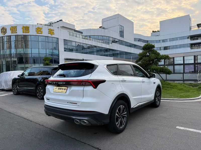 Jetour X70 PLUS 2021 1.5T 6MT wind 5 seat exterior photo 8 Jetour X70 PLUS 2021 1.5T 6MT wind 5 seat exterior photo 8