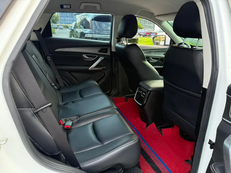 Jetour X70 PLUS 2021 1.5T 6MT wind 5 seat interior photo 11 Jetour X70 PLUS 2021 1.5T 6MT wind 5 seat interior photo 11