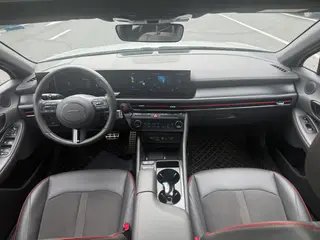 Hyundai Sonata 2024 2.0T N Line Pro interior photo 15 Hyundai Sonata 2024 2.0T N Line Pro interior photo 15