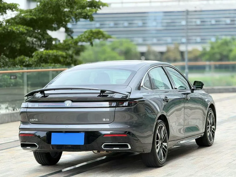 Changan Eado 2026 Fourth generation 1.5T DCT 500Bar Smart Enjoyment exterior photo 2 Changan Eado 2026 Fourth generation 1.5T DCT 500Bar Smart Enjoyment exterior photo 2