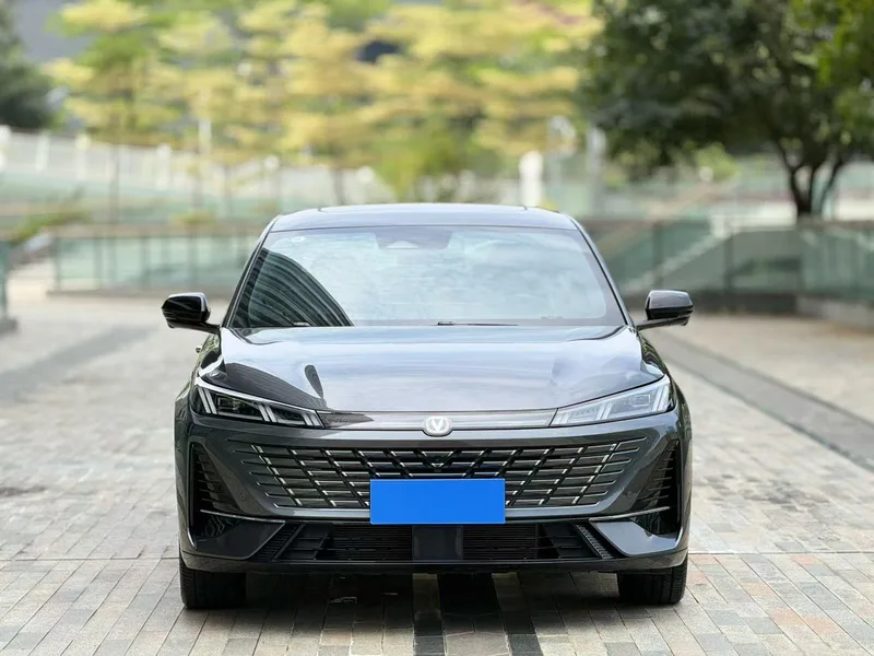 Changan Eado 2026 Fourth generation 1.5T DCT 500Bar Smart Enjoyment exterior photo 3 Changan Eado 2026 Fourth generation 1.5T DCT 500Bar Smart Enjoyment exterior photo 3