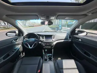 Hyundai Tucson 2015 1.6T Dual-clutch, two-wheel drive, intelligent model exterior photo 7 Hyundai Tucson 2015 1.6T Dual-clutch, two-wheel drive, intelligent model exterior photo 7