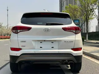 Hyundai Tucson 2015 1.6T Dual-clutch, two-wheel drive, intelligent model interior photo 12 Hyundai Tucson 2015 1.6T Dual-clutch, two-wheel drive, intelligent model interior photo 12