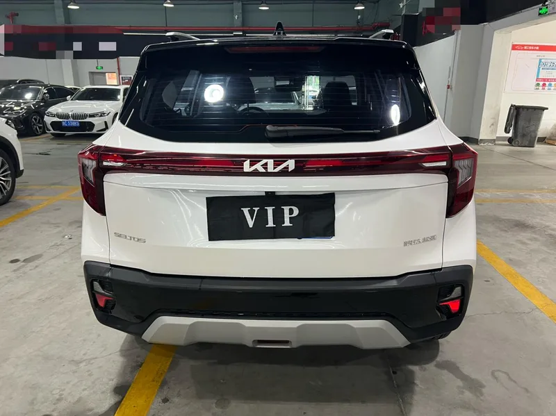 Kia Seltos 2023 1.5L IVT Luxury Edition interior photo 9 Kia Seltos 2023 1.5L IVT Luxury Edition interior photo 9