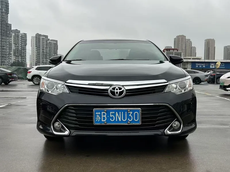 Toyota Camry 2016 2.0G 10th Anniversary Leading Edition exterior photo 2 Toyota Camry 2016 2.0G 10th Anniversary Leading Edition exterior photo 2