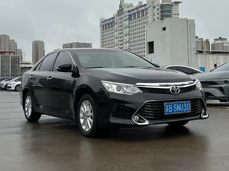 Toyota Camry 2016 2.0G 10th Anniversary Leading Edition exterior photo 3 Toyota Camry 2016 2.0G 10th Anniversary Leading Edition exterior photo 3