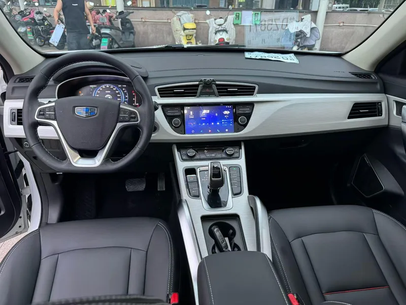 Geely Boyue 2020 1.8TD DCT Two-drive intelligent joint type 4G Interconnected Edition interior photo 9 Geely Boyue 2020 1.8TD DCT Two-drive intelligent joint type 4G Interconnected Edition interior photo 9