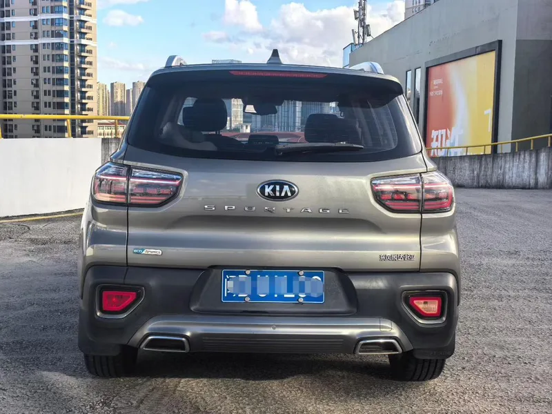 Kia Sportage 2018 2.0L Édition de luxe intelligente automatique Pays V intérieur photo 8 Kia Sportage 2018 2.0L Édition de luxe intelligente automatique Pays V intérieur photo 8