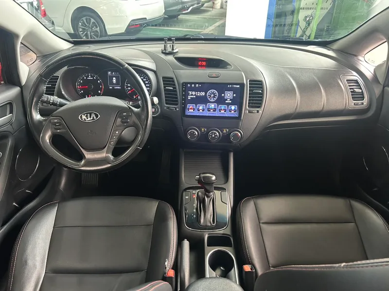 Kia K3 2016 1.6L Automatic GL exterior photo 7 Kia K3 2016 1.6L Automatic GL exterior photo 7