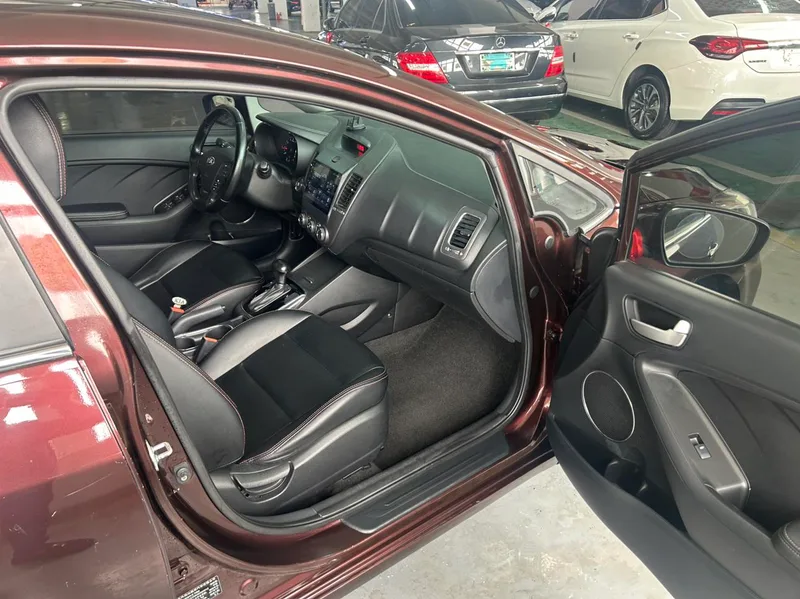Kia K3 2016 1.6L Automatic GL interior photo 15 Kia K3 2016 1.6L Automatic GL interior photo 15