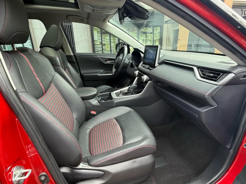 Toyota RAV4 2021 2.5L Four-wheel drive flagship Pro interior photo 10 Toyota RAV4 2021 2.5L Four-wheel drive flagship Pro interior photo 10
