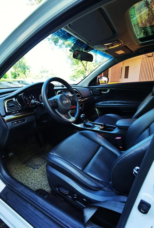 Kia K4 2015 1.8L Automatic GLS Special interior photo 10 Kia K4 2015 1.8L Automatic GLS Special interior photo 10
